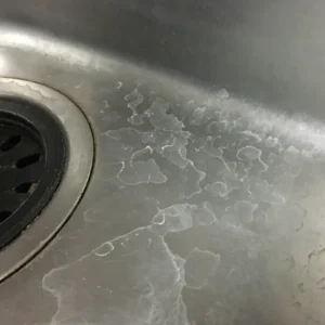 シンクや蛇口の水垢が気になる
